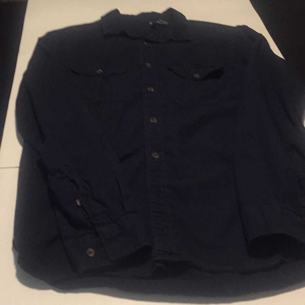 Casual long sleeve shirt